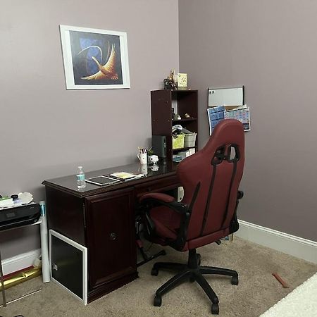 Location! House With Home Office, Gym, More-Cherry Hill Luaran gambar