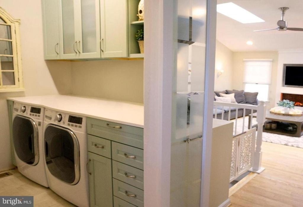 Location! House With Home Office, Gym, More-Cherry Hill Luaran gambar