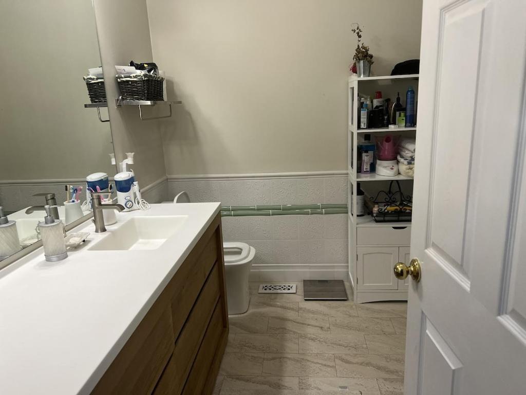 Location! House With Home Office, Gym, More-Cherry Hill Luaran gambar